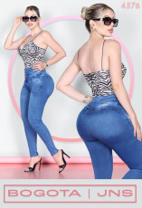 PANTALÓN
